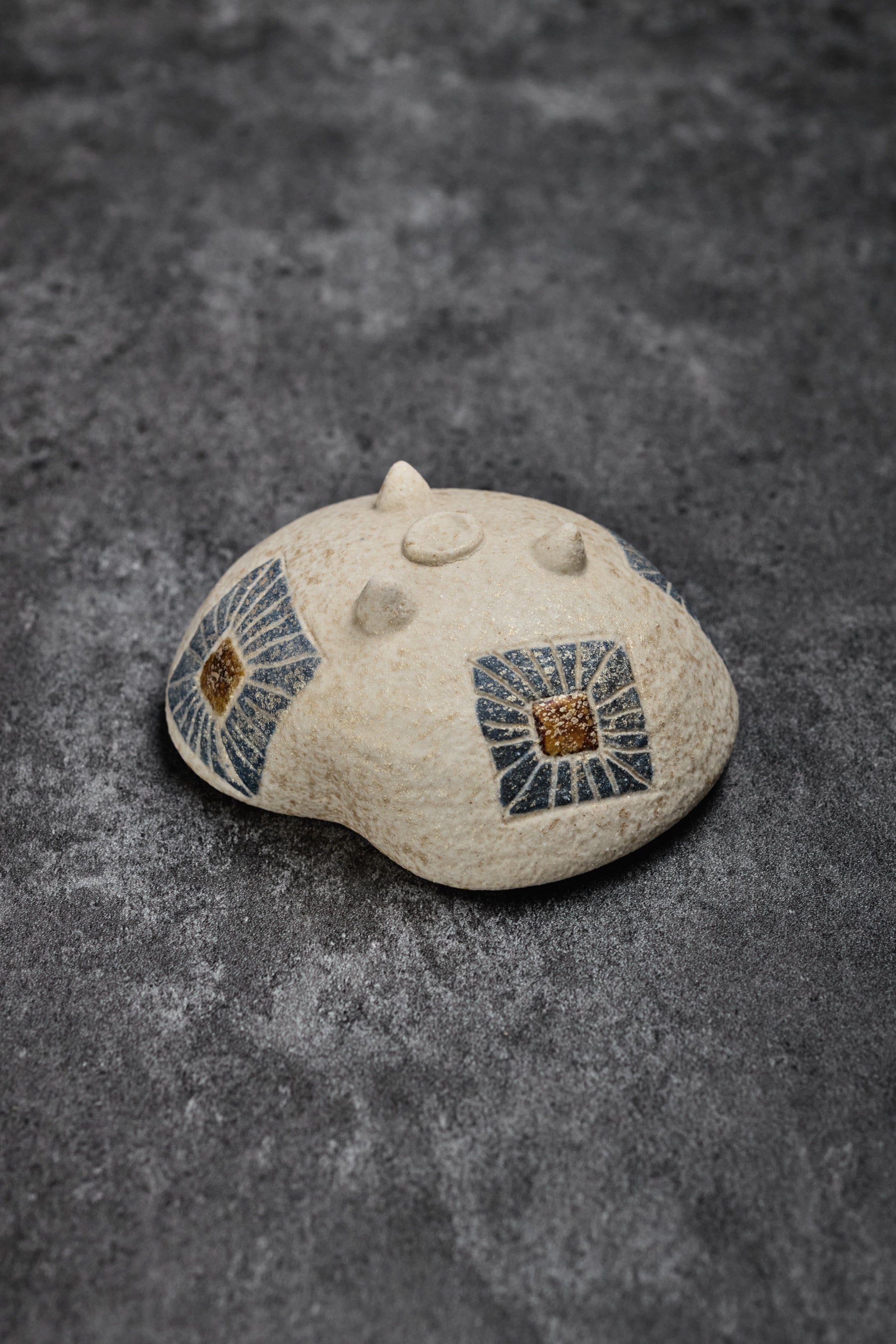 Three-Leg Saucer Plate with Abstract Surface Texture