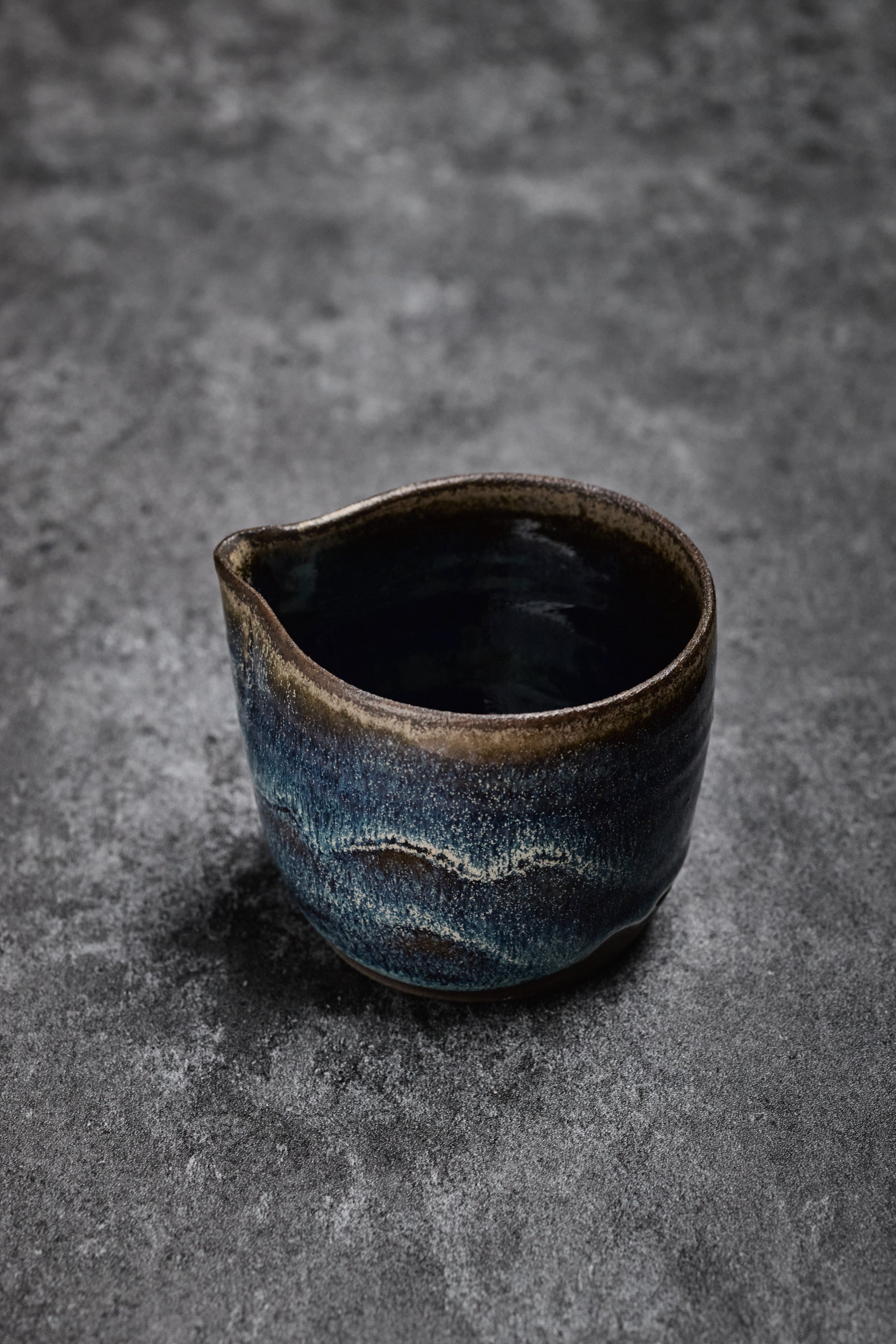 Handmade Coffee Bean Weighing Cup with Dripping Glaze