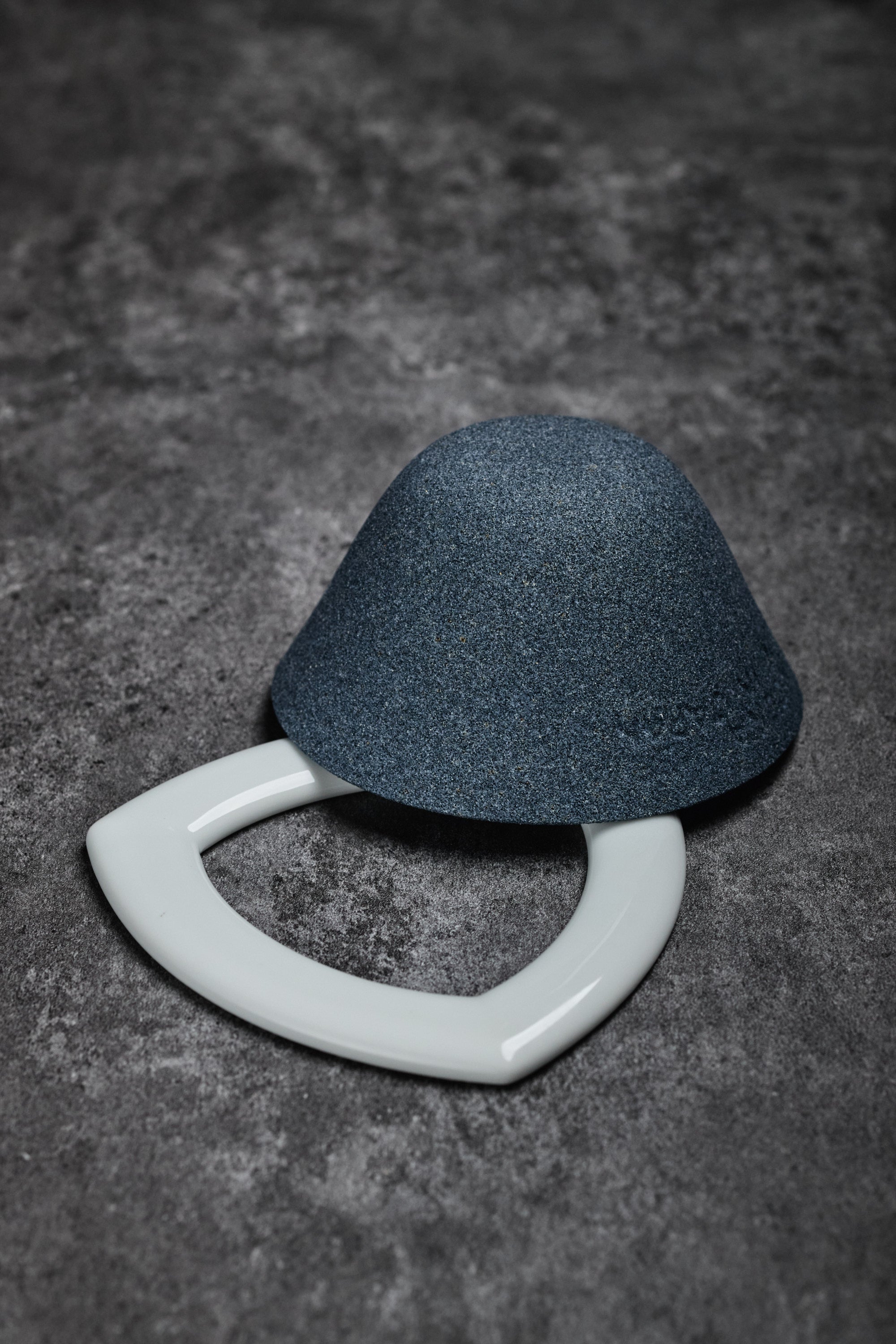 Sancera 139 Cofil Ceramic Coffee Filter Dripper with Base