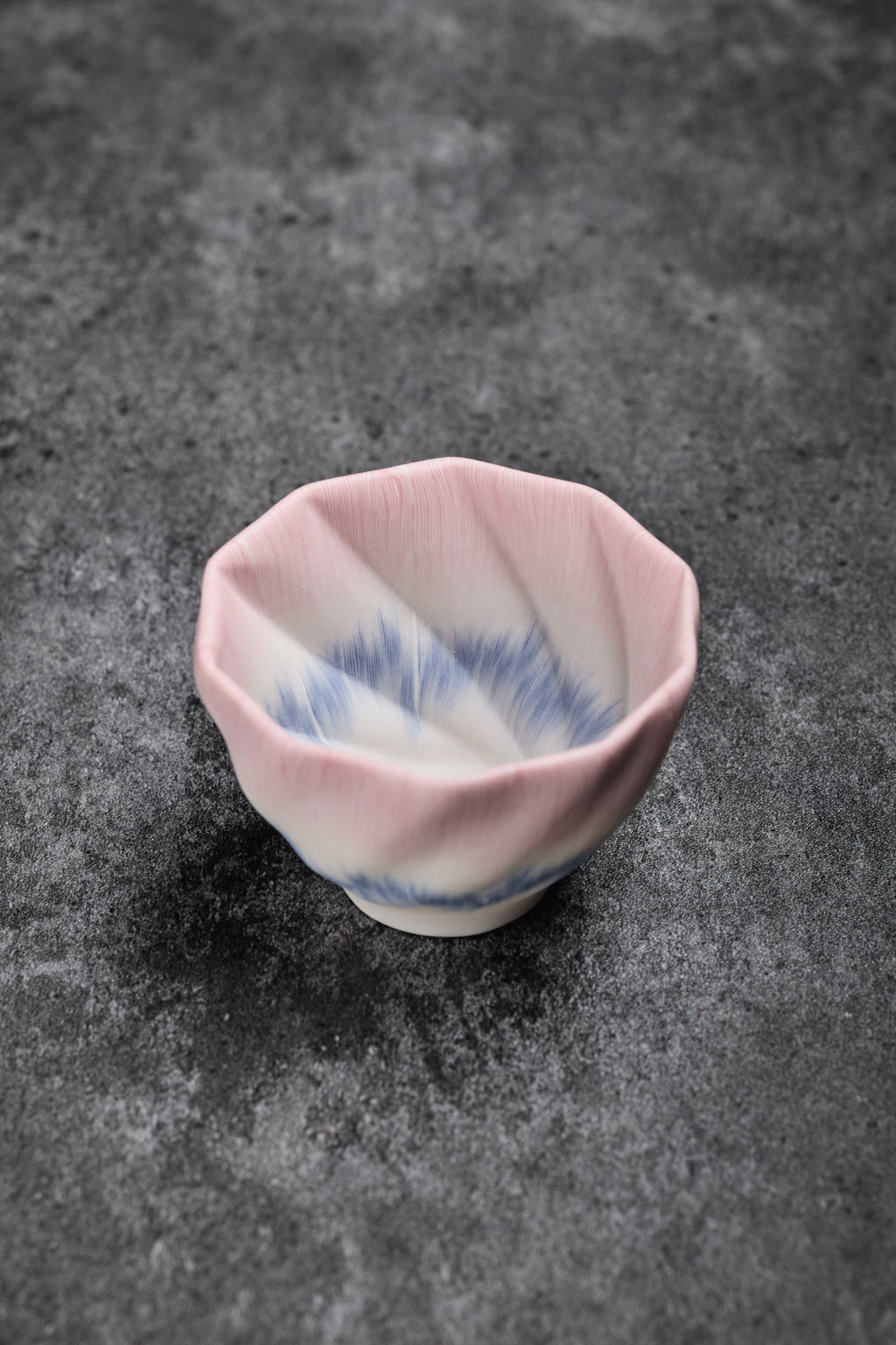 Tea Cup with Twisted Pedal Marbled Pattern