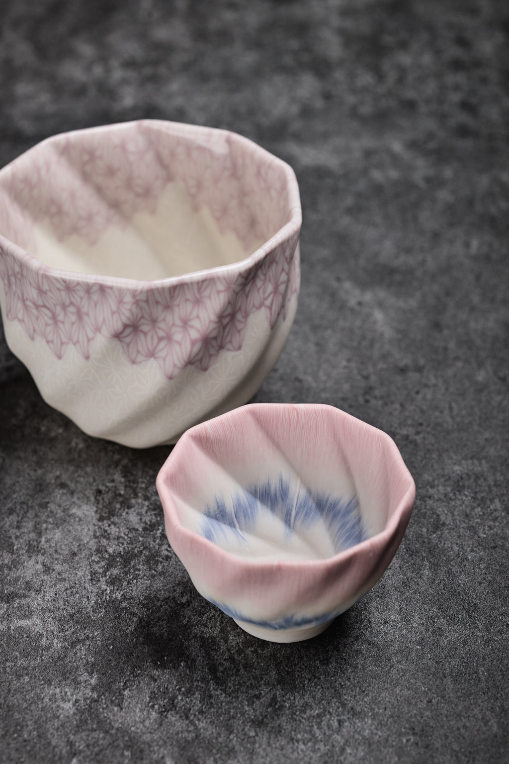 Tea Cup with Twisted Pedal Marbled Pattern