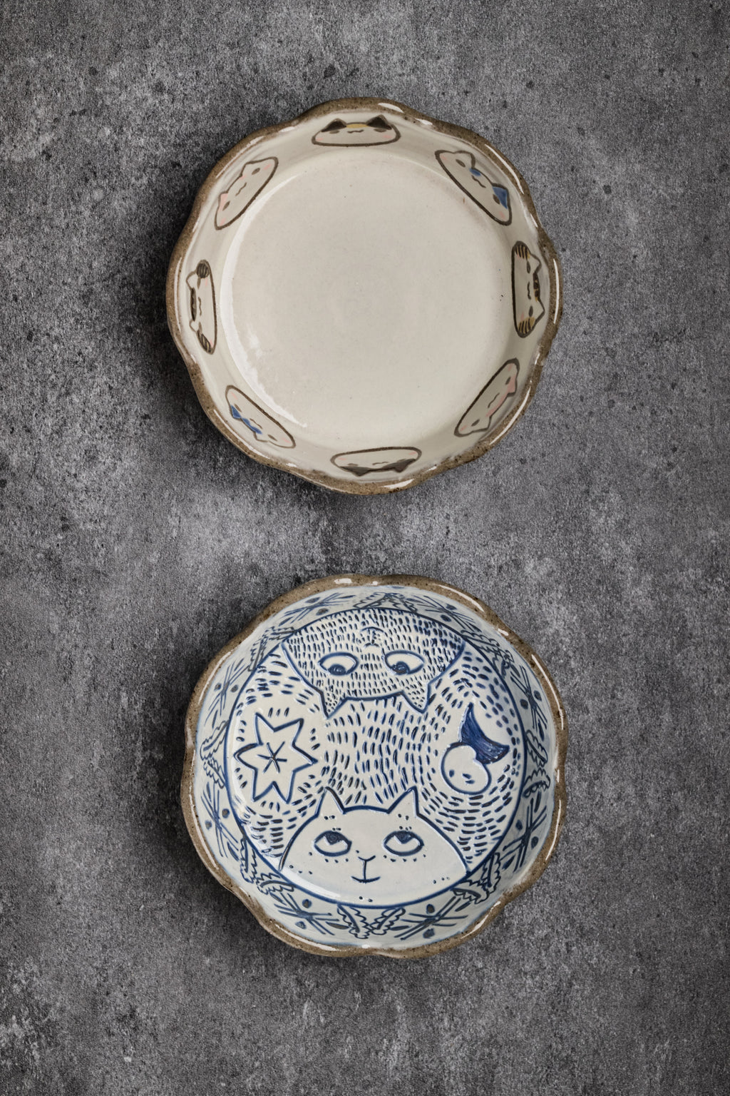 Saucer Plates with Cats Drawing