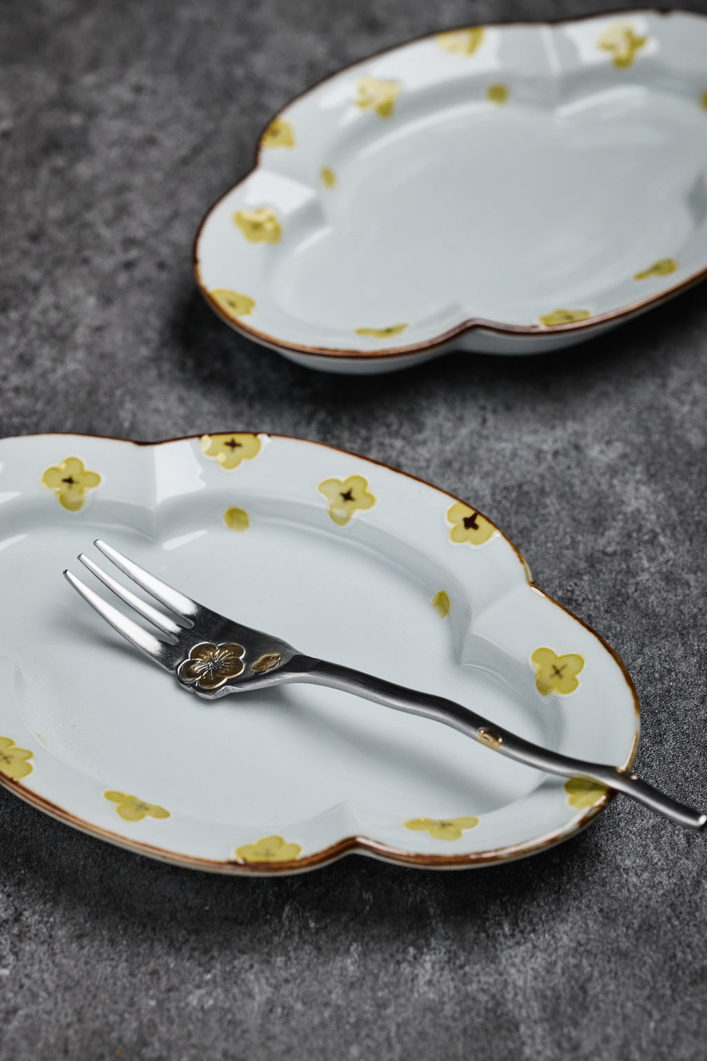 Small Plates with Flower Deco & Flower Metal Fork