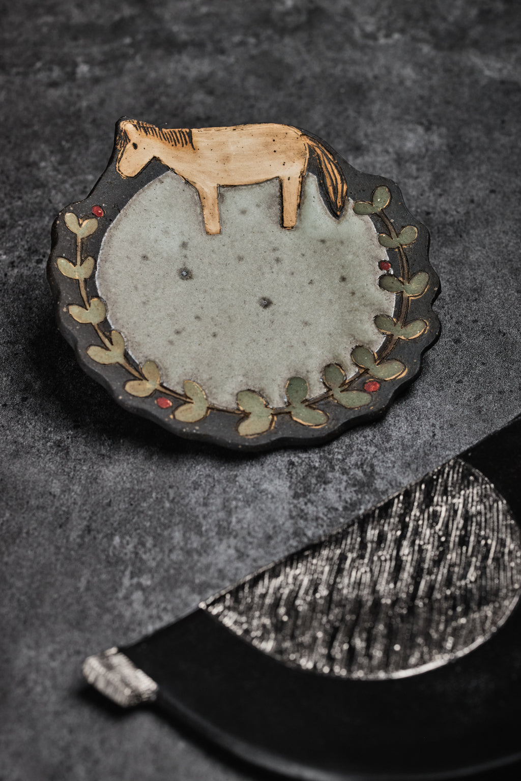 Megumi Osada | Saucer Plate with Horse Drawing